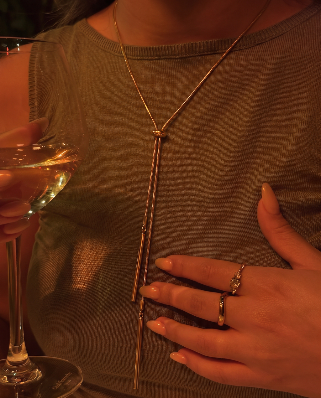 AVEN NECKLACE