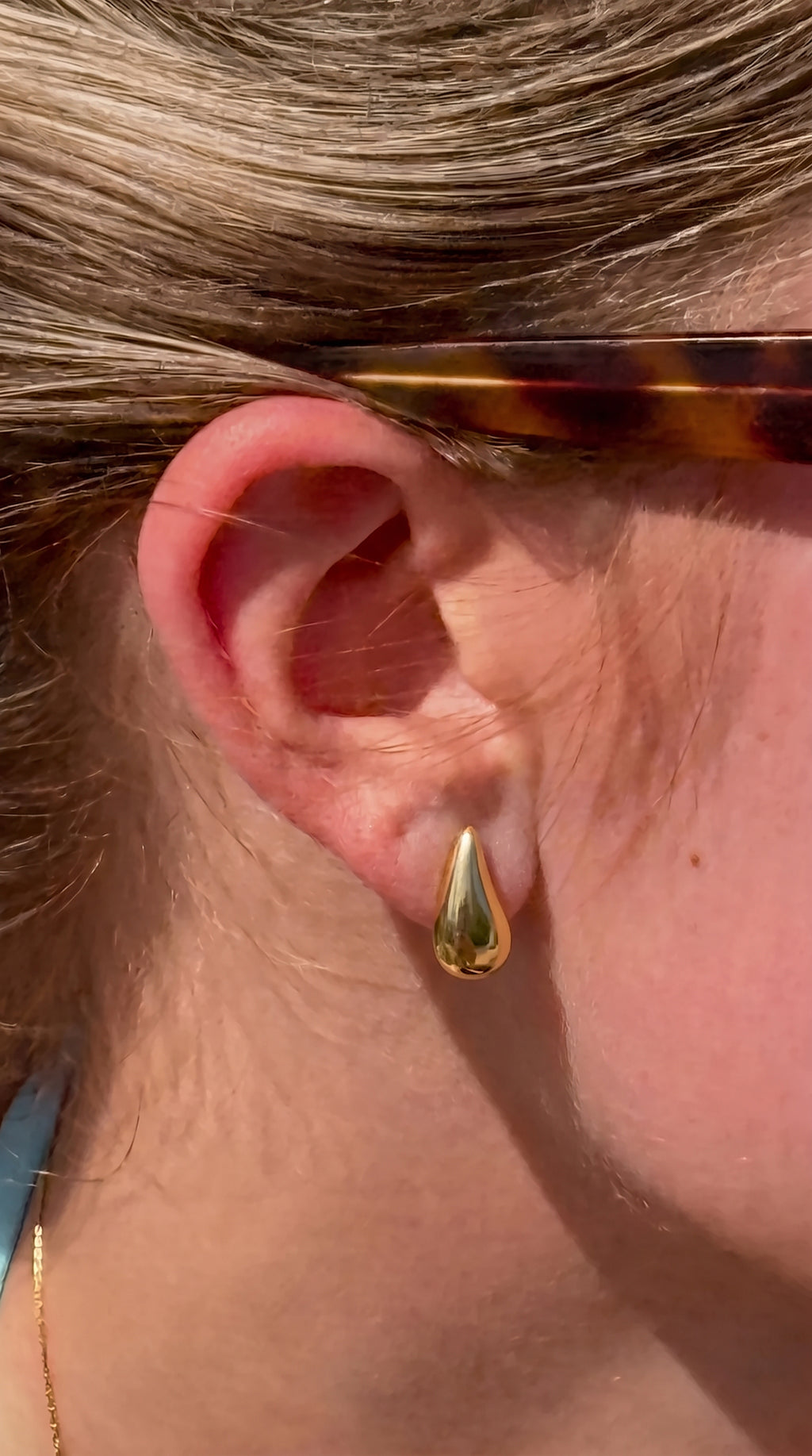 DROP EARRINGS